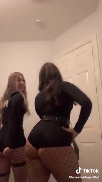 It’s obvios the right one is better