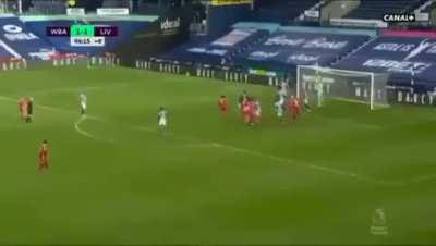 Alisson Becker, WHAT A HEADER!!