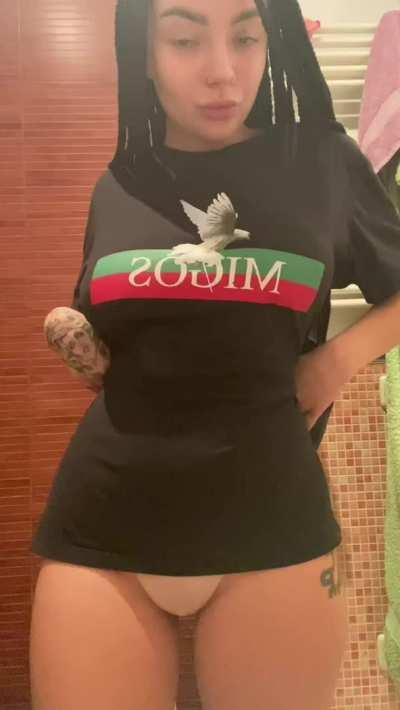 no trust putted in baggy shirts 😈