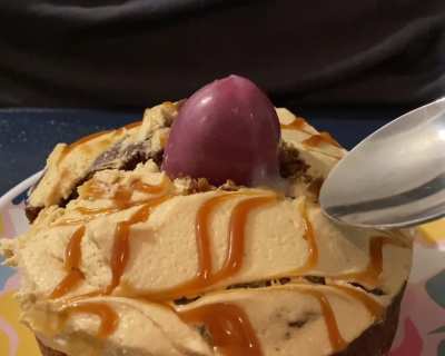 Toffee Cake and Cum gets messy