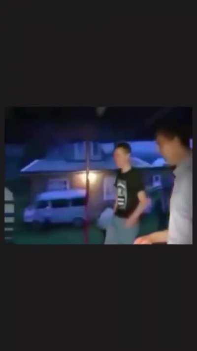 I thought he was the man walking in the back pretending nothing happend😂