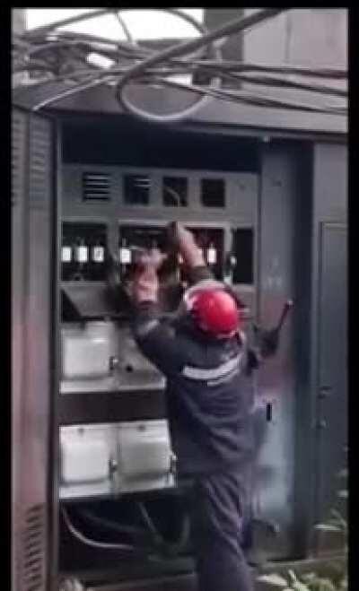 And for my next magic trick i will expl-