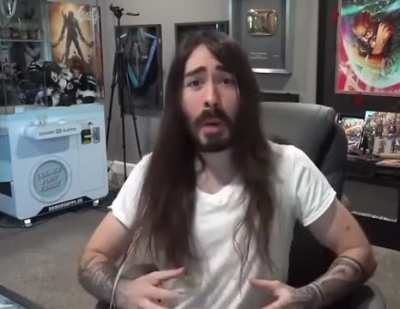 The way his eyes immediately light up when he starts singing