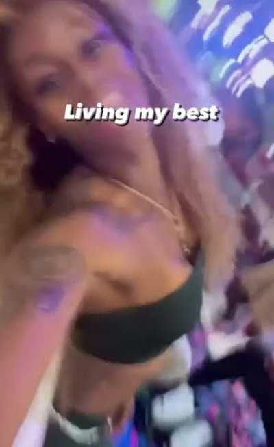 Her head game is ridiculous I just know it. 😩