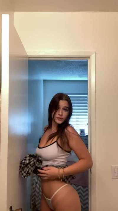 While I was getting ready for school I got a little horny... I just had to show you