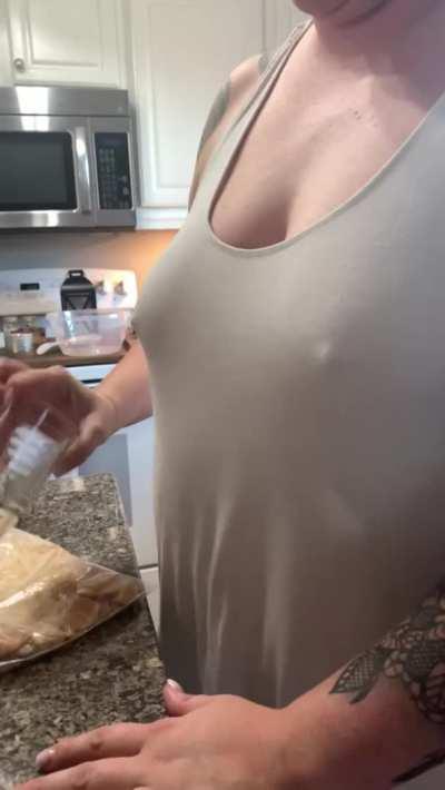 Making some Banana Pudding for upcoming Thanksgiving. How’s the view?