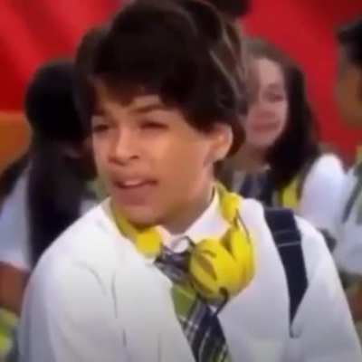 carrossel ta meio diferente