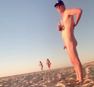 Me only one naked again..girl on right stops mid conversation with her friend to have a look