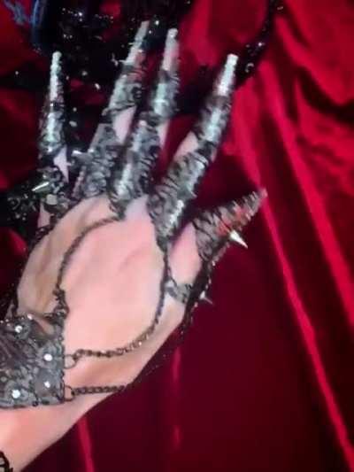 Claw Bracelet with Spikes 🖤