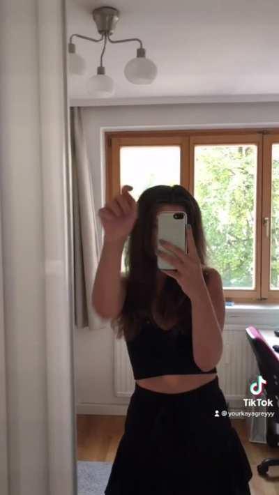 [F19] Can you help me find my clothes :(