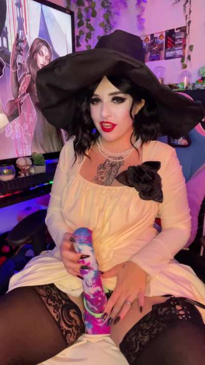 Crawl over here slut, I’ve got something for your throat