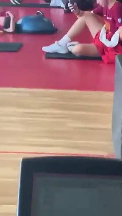 Yeah Yeah I was working out, check all this sweat.