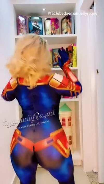 Emanuelly Raquel ❤- Capitã Marvel - Cosplay
