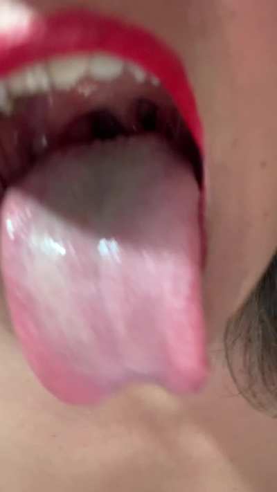 Just a lick of a juicy tongue...