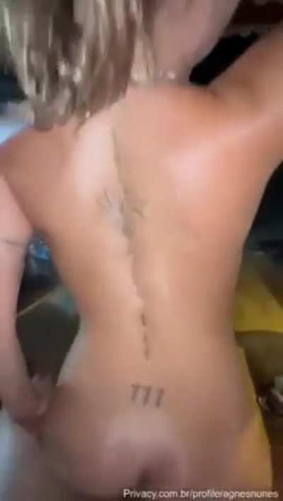 Agnes Nunes - Gratis nos comentários