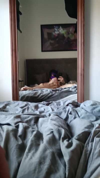 Pupp on the bed will you help~ 😘