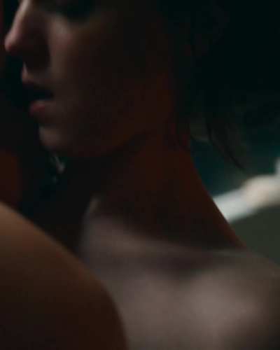 [Topless] [Ass] Anamaria Vartolomei in Happening (2021)