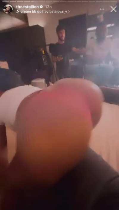 Meg goin crazzzyyyyyyyyyyyyyyyyyyyyyyyyy