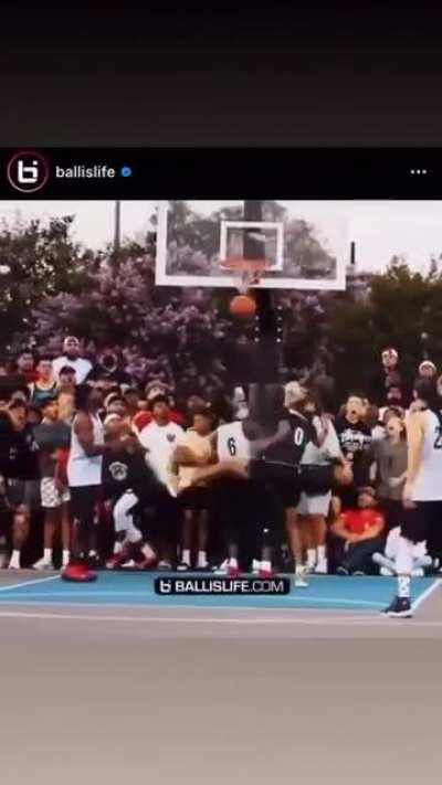 That nigga did not need to do that😭