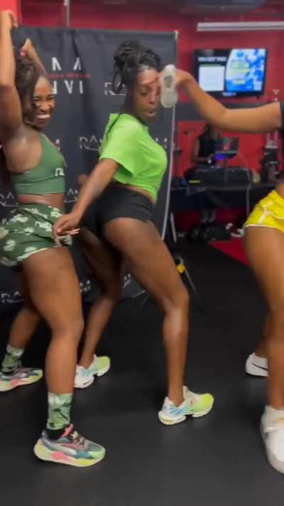 Triple Bamsey 🍑🍑🍑