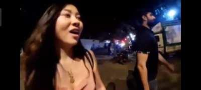 least heroic endian man saves streamer Hyomochi from 2 guys who were harassing her