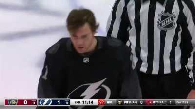 Hornqvist pummelling Point after dirty trip