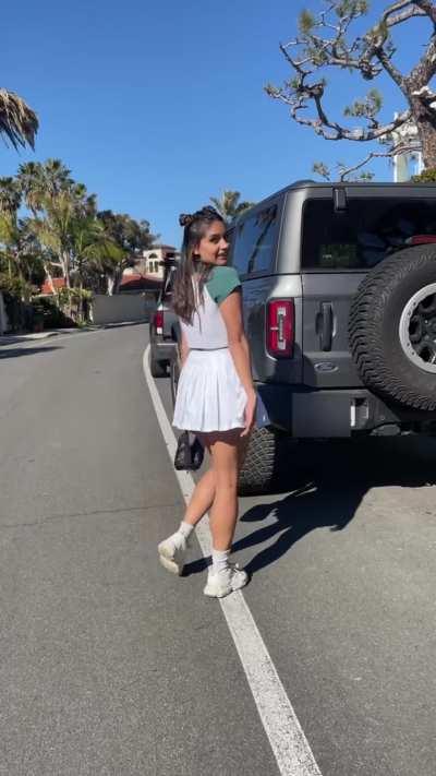 Let’s fuck in the back of my car ;) [gif]