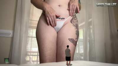 Could you satisfy Giantess Poison Ivee? 🤯