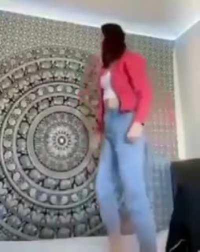 Lan iki saattir gülmekten ölüyorum amk asgahagsgsgah