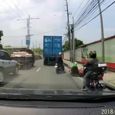 That's why we should wear Helmet while driving 2 wheeler!!!!!!!