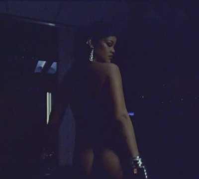 Rihanna's new SavageXFenty promo