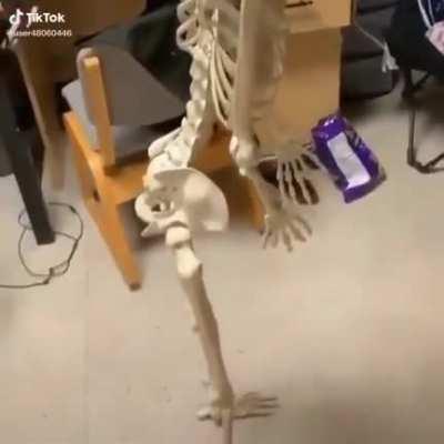 oLd MaN gEts BrUtallY assUalTed *dIeS*