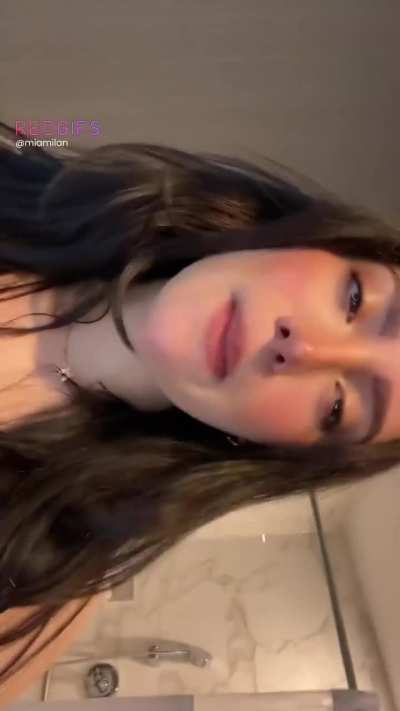 Tiny Latinas faces reddit