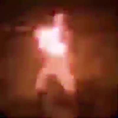 STOP! It’s low quality dance time~