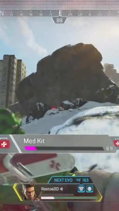 Just a normal day in Apex Legends Season 10 :)