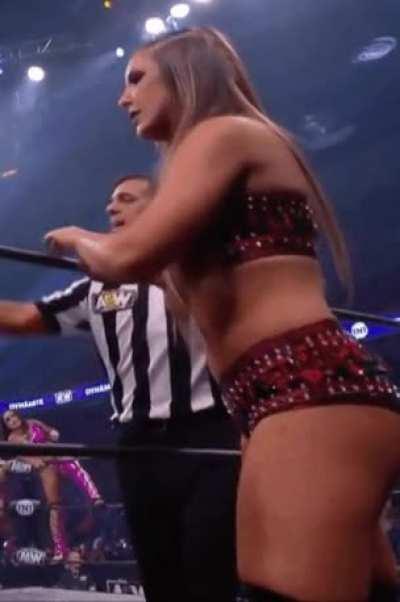 Side view of that great ass