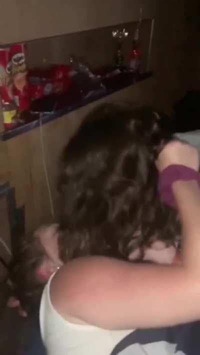 When the parent are out 😮