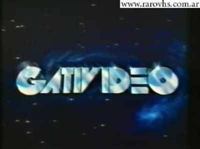 Al dia de hoy este sonido y video me transporta a una época mas simple y feliz. Con que les pasa algo parecido?