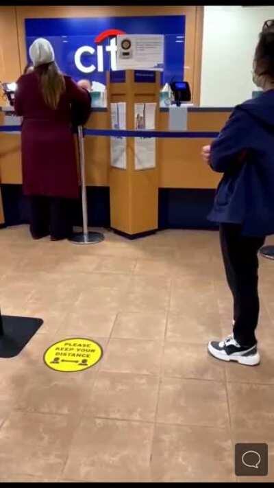 Thought this belonged here. Scientist Karen threatens to get Citibank worker fired over asking her to wear a mask