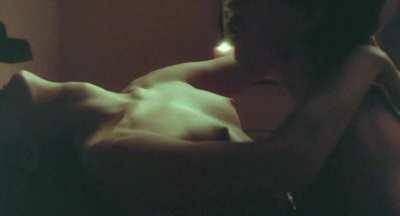 Demi Moore being that flexible is a super hot thing!