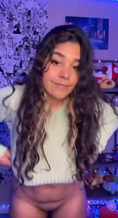 I want to surprise you with my natural Venezuelan boobies