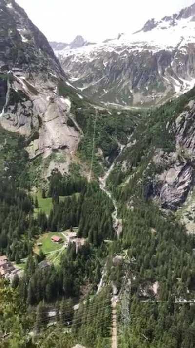 Just took this insanely steep funicular in Switzerland