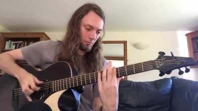 shaggy showing some cool guitar trickery