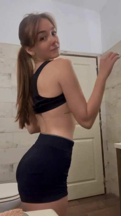 do you accept nudes from petite asian latinas