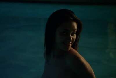 Emmy Rossum is outrageously fuckable! 🔥💦 That bangin' hot bod is driving me nuts!!