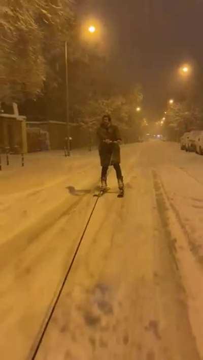 Tow-skiing in the streets of Madrid after 61 years of no snow