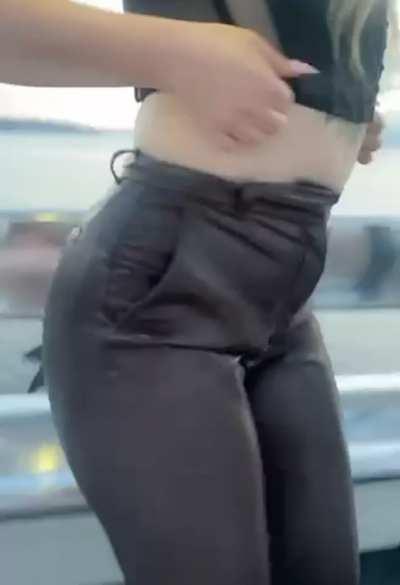 Flash on the Ferris wheel [gif]