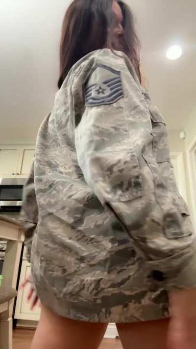 As a retiree, it’s my job to entertain the troops