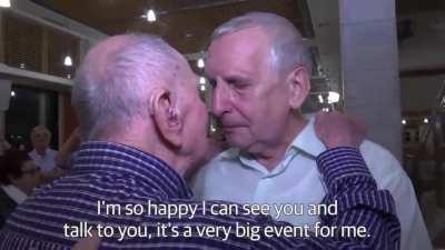 Holocaust survivor(102) meets nephew after thinking all family died in war