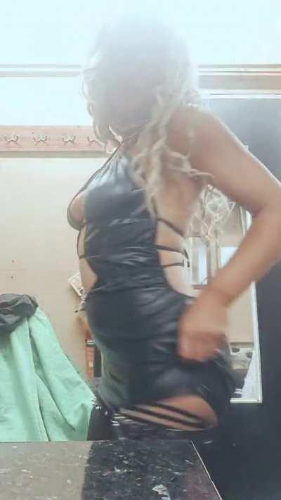 Stripper tease 🖤 [STBA]